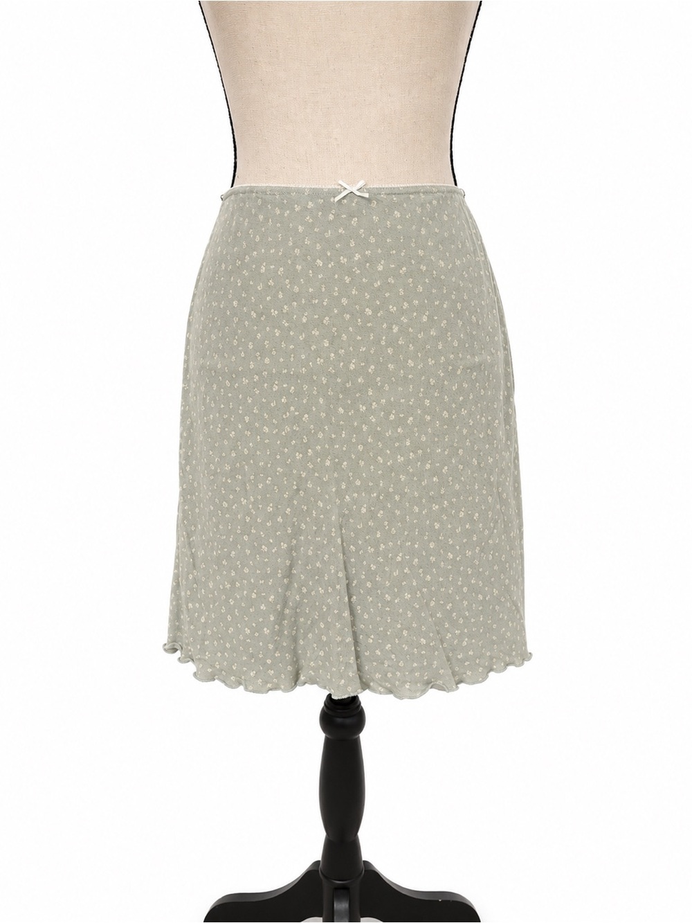 🌿🤍 Brandy Melville Sage Green Ditsy Floral Skirt 🌿🤍